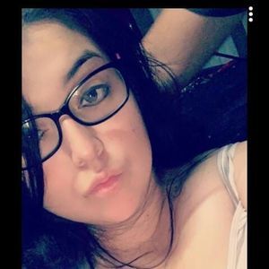 Meet your Posher, Alejandra